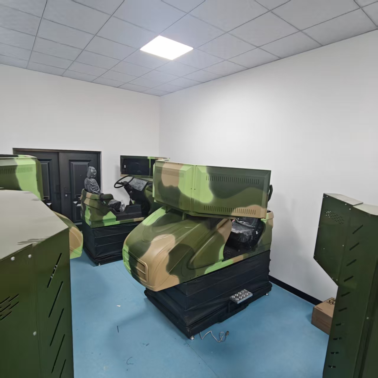 新客户汽车模拟器设备安装现场